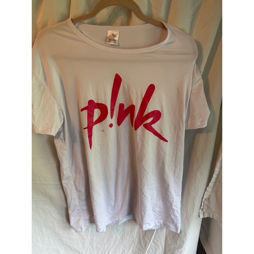 Pink Singer Graphic T-Shirt Womens XXL White Magenta Logo Pop Rock Fan Tee